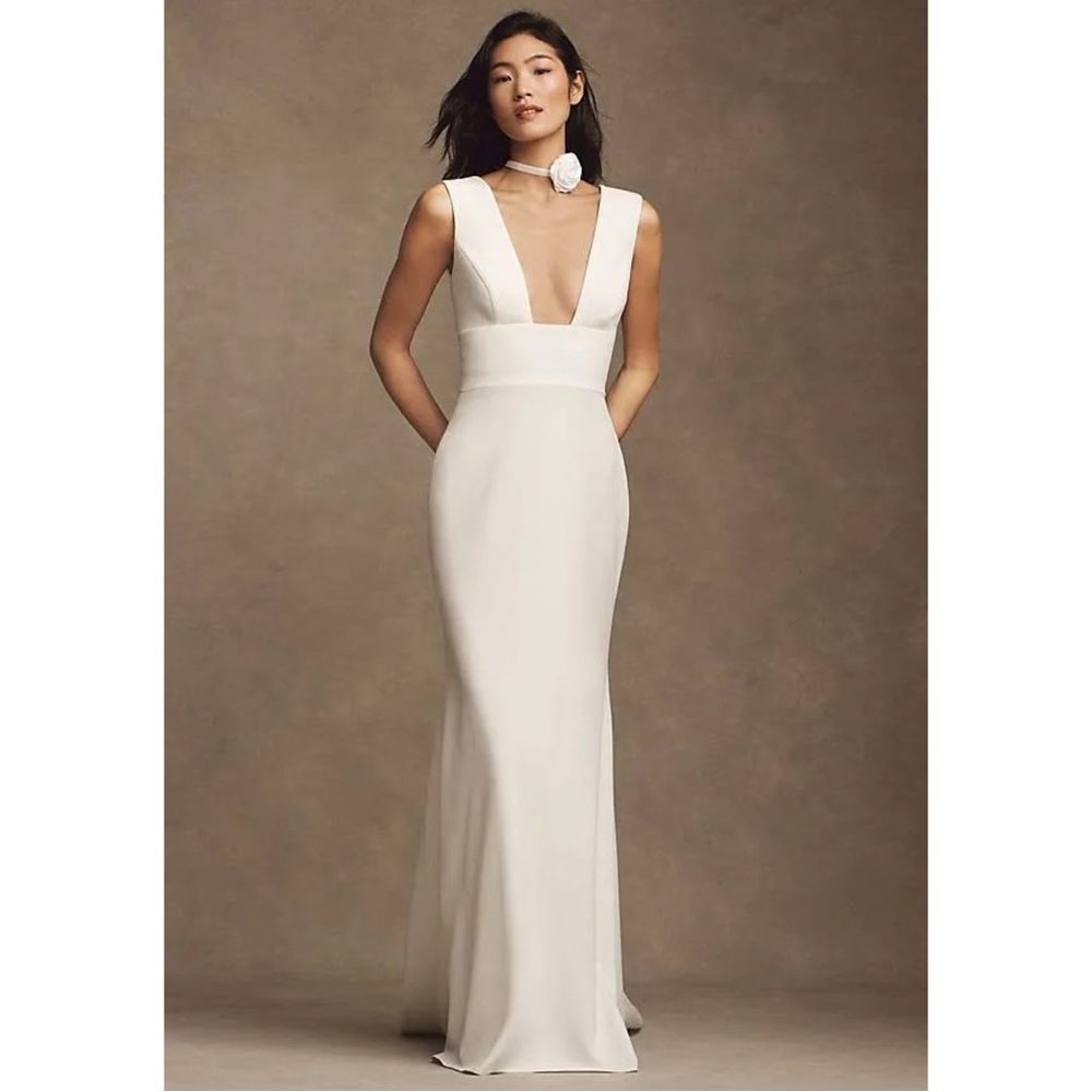 Wtoo by Watters Chloe Sleeveless Plunge Crepe Column Wedding Gown Size 6